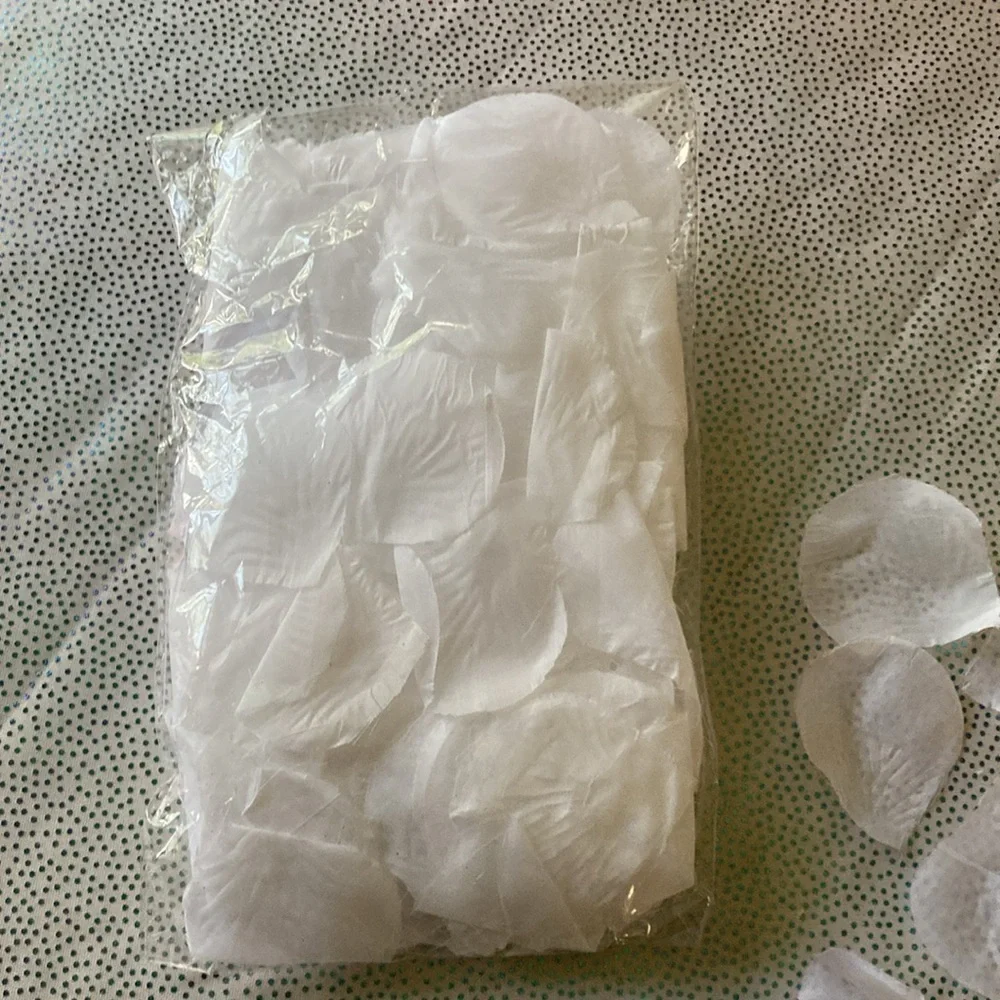 White rose petals silk 1 pack  used details accessories